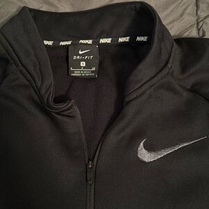 Men’s Nike dri-fit size quarter zip